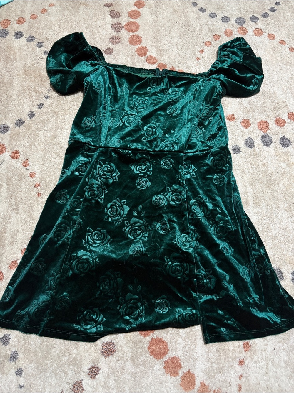 Emerald Green Velvet Floral Puff-Sleeve Women’s